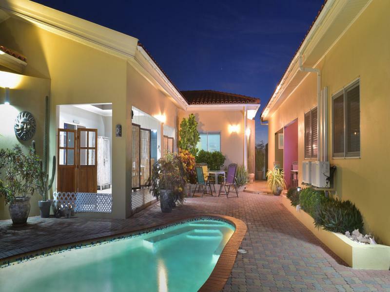 פאלם ביץ' Little Paradise Aruba Vacation Apartments מראה חיצוני תמונה